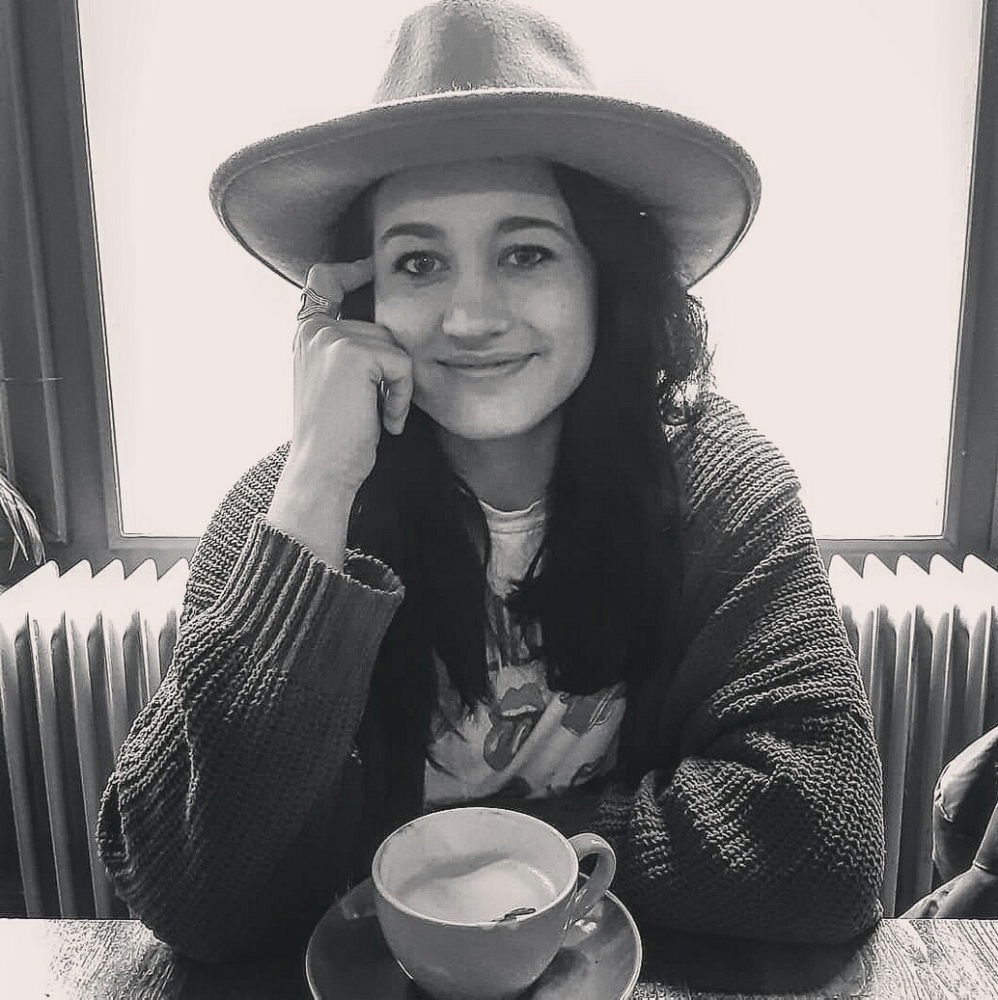 Meet your Posher, Alexandra
